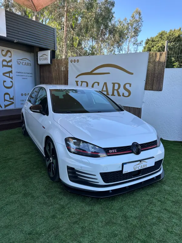 Volkswagen Golf 2.0 TSi GTi DSG Performance 3