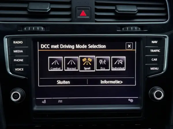 Volkswagen Golf 2.0 TSi GTi DSG Performance 23