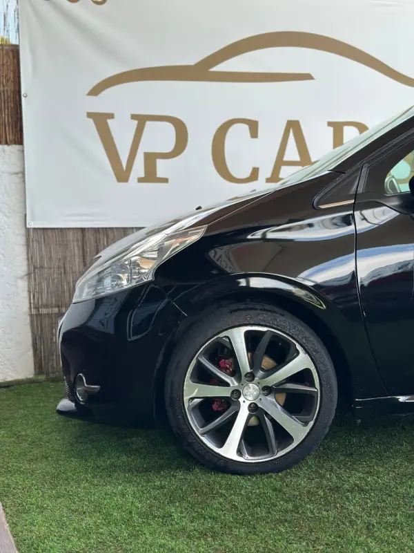Peugeot 208 7