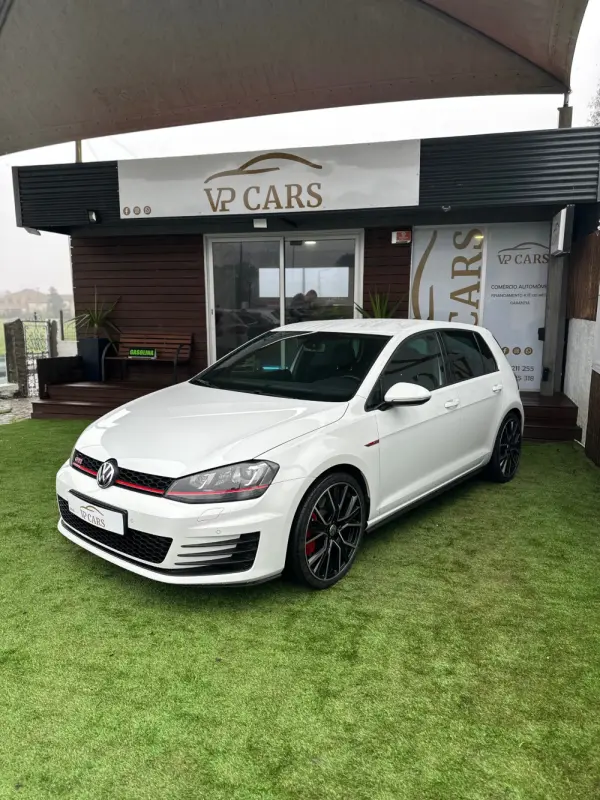 Volkswagen Golf 2.0 TSi GTi DSG Performance 3