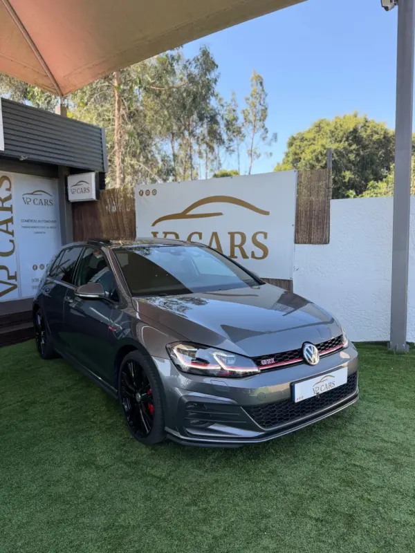 Volkswagen Golf 2.0 TSI GTI DSG Performance 2