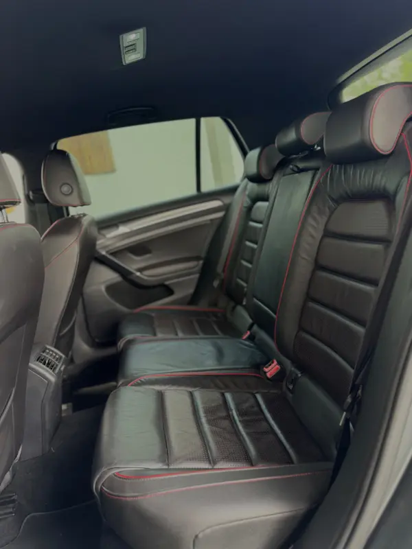 Volkswagen Golf 2.0 TSI GTI DSG Performance 23