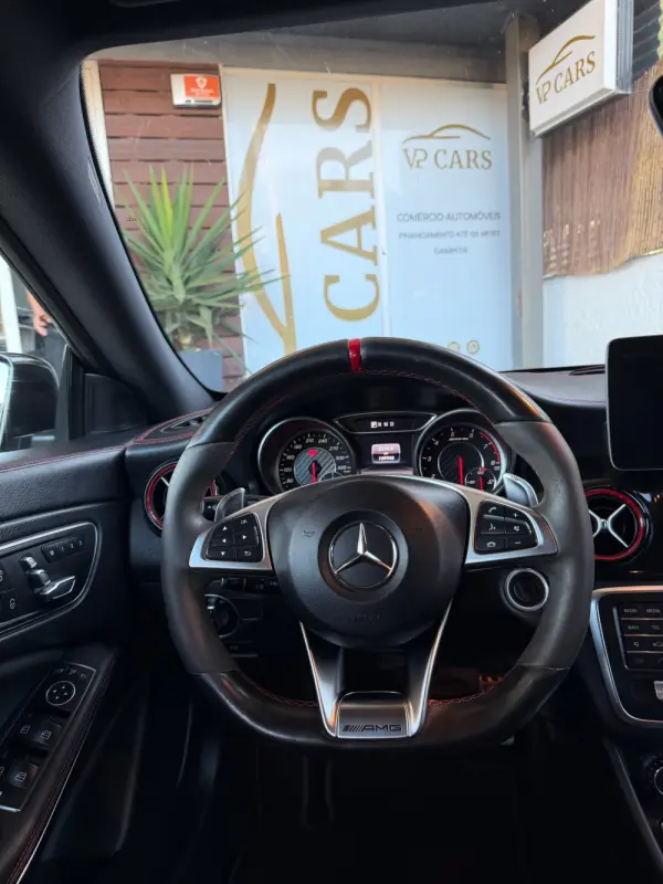 Mercedes-Benz CLA 45 AMG Shooting Brake 4-Matic 31