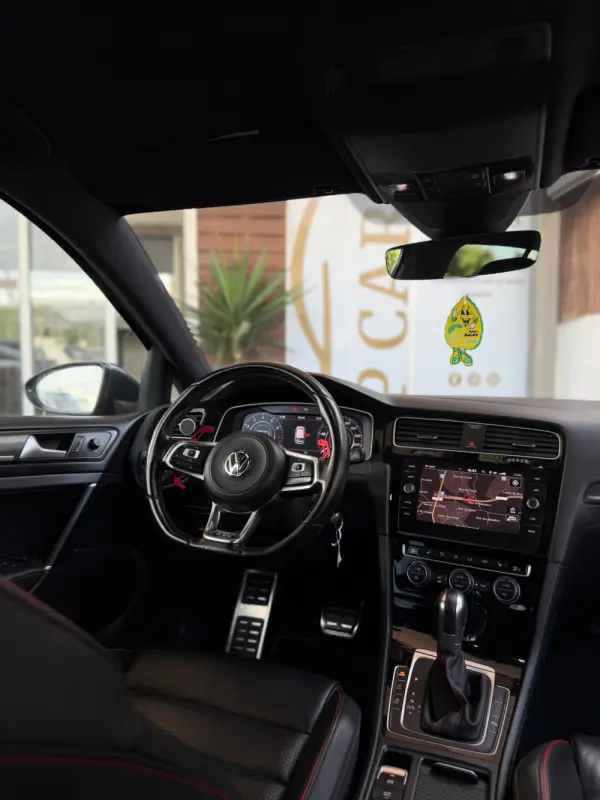 Volkswagen Golf 2.0 TSI GTI DSG Performance 26