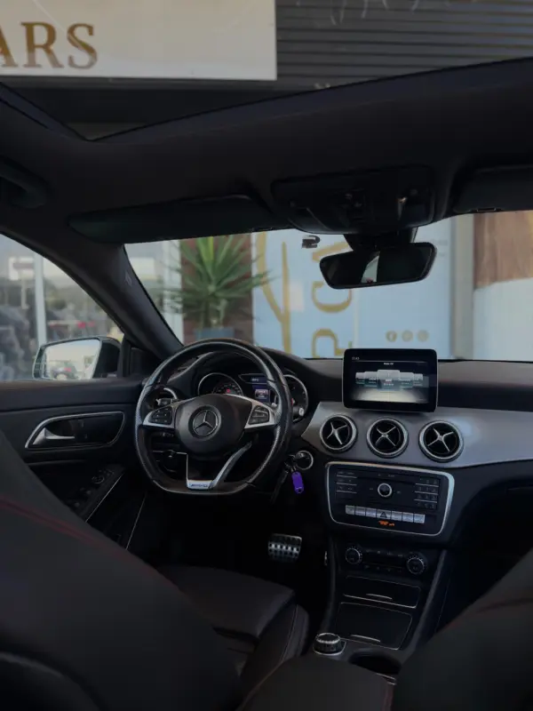 Mercedes-Benz CLA 200 d  7G-DCT AMG Line 25