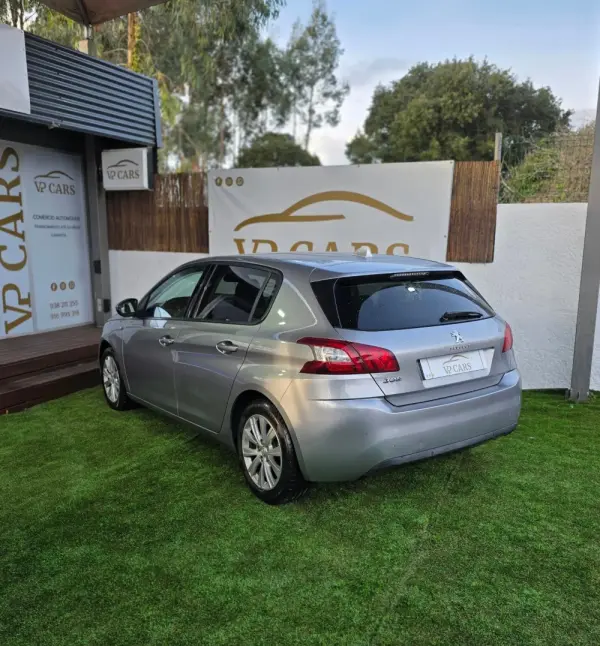 Peugeot 308 1.2 PureTech Style 6