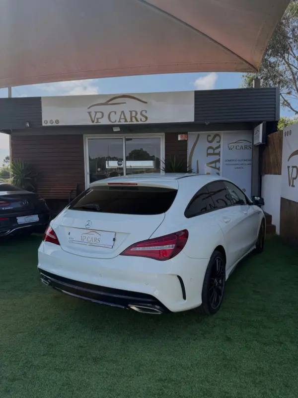 Mercedes-Benz CLA 200 d  7G-DCT AMG Line 9