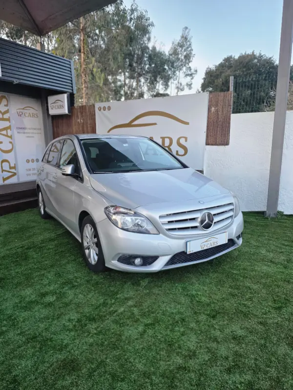 Mercedes-Benz B 200 Outro 3