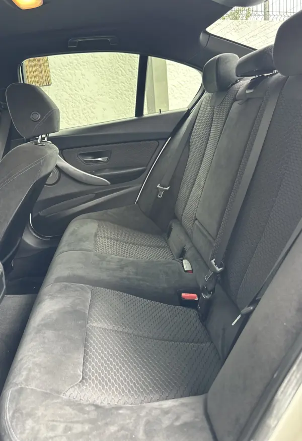 BMW 318 d Pack M 23