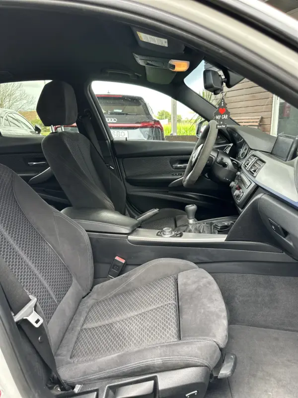 BMW 318 d Pack M 20