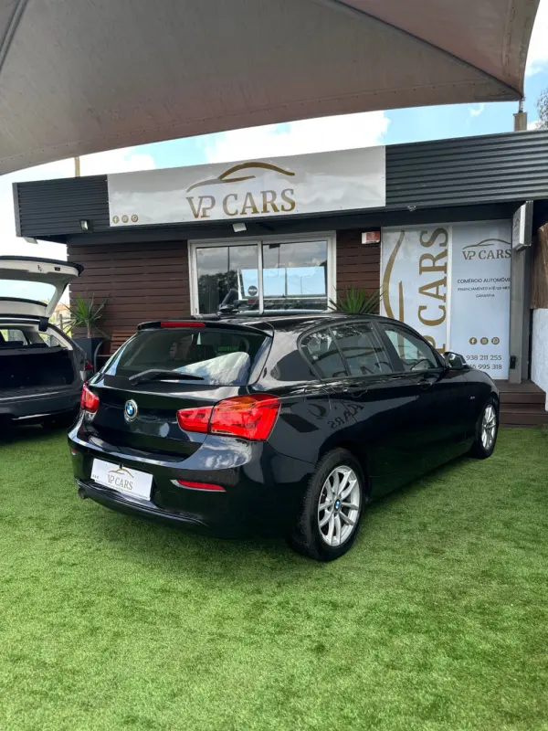 BMW 116 d Line Sport 8