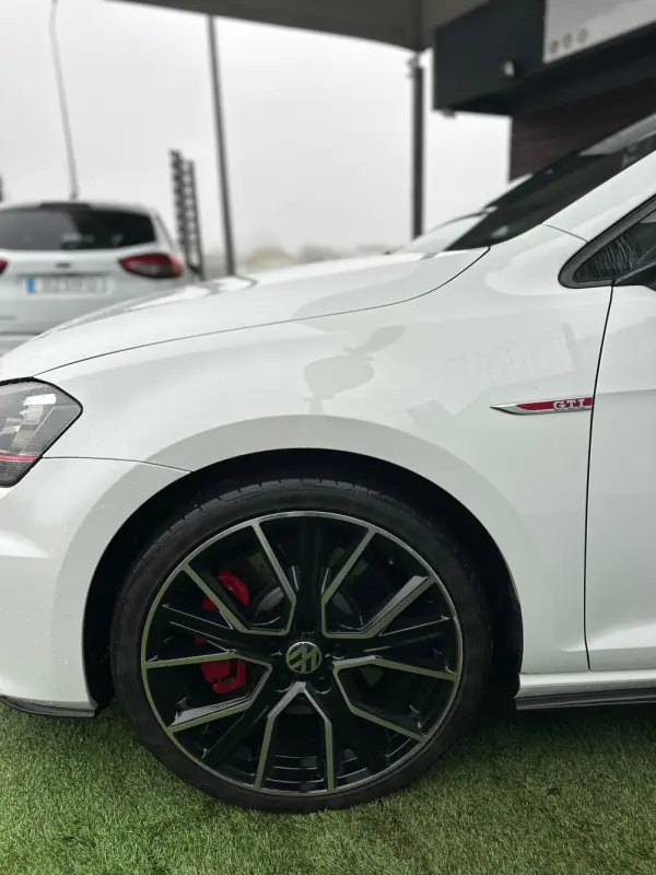 Volkswagen Golf 2.0 TSi GTi DSG Performance 13