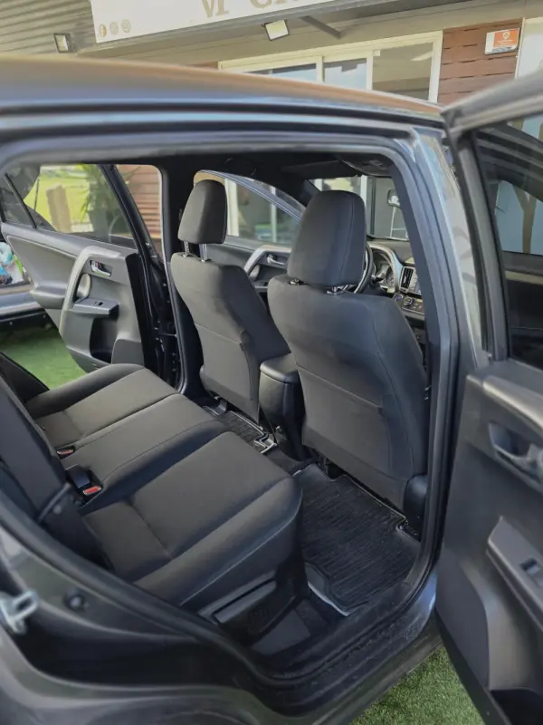 Toyota RAV4 14