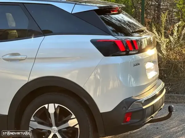 Peugeot 3008 Outro 6