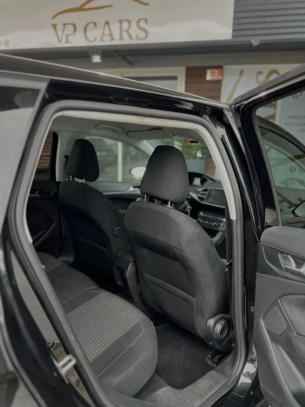 Peugeot 308 1.2 PureTech Style 7