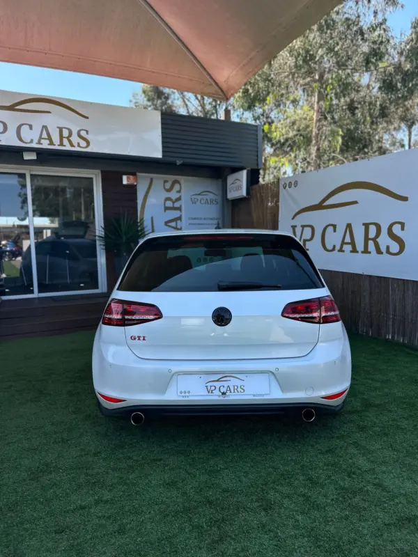 Volkswagen Golf 2.0 TSi GTi DSG Performance 10