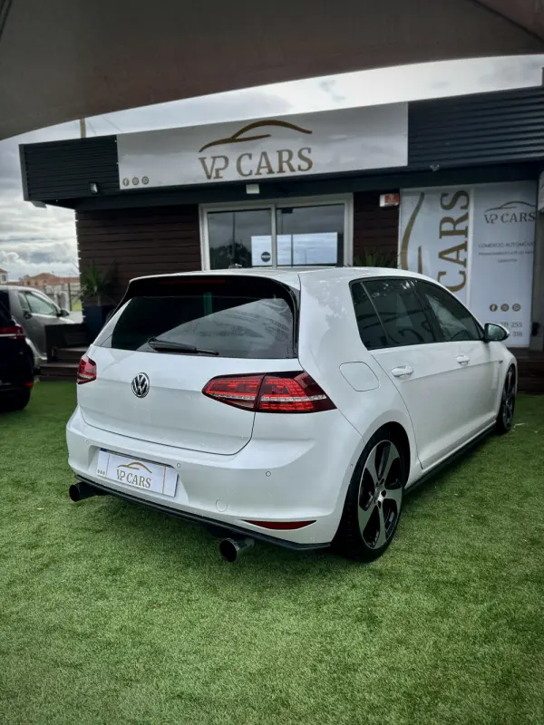 Volkswagen Golf 2.0 TSi GTi DSG 8