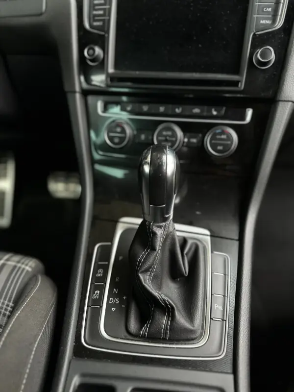 Volkswagen Golf 2.0 TDi GTD DSG 22