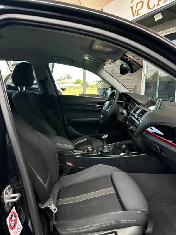 BMW 116 d Line Sport 11