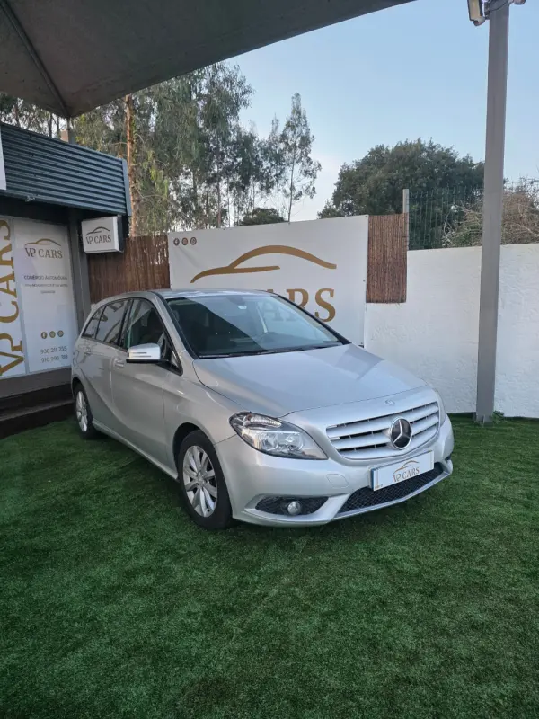 Mercedes-Benz B 200 Outro 2