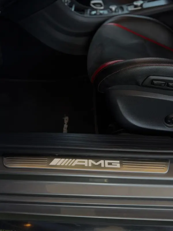Mercedes-Benz CLA 45 AMG Shooting Brake 4-Matic 37