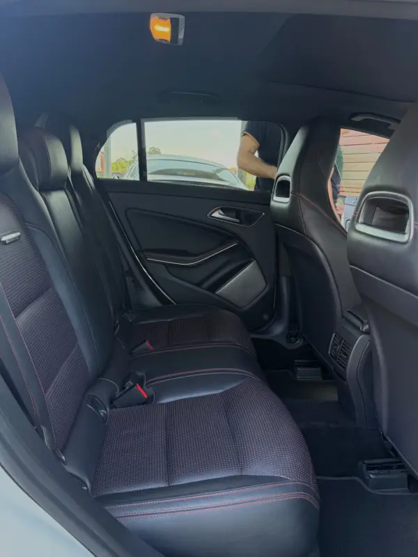 Mercedes-Benz CLA 200 d  7G-DCT AMG Line 18