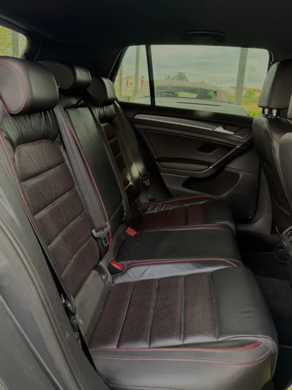 Volkswagen Golf 2.0 TSI GTI DSG Performance 24