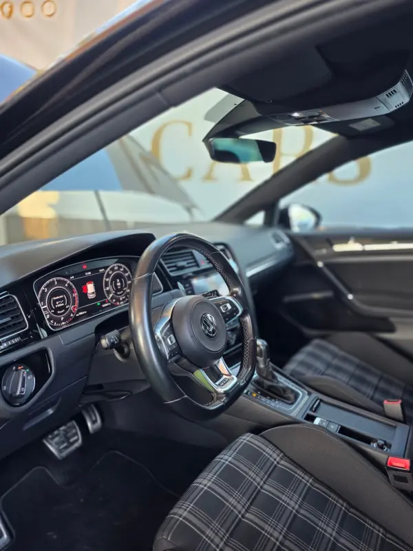 Volkswagen Golf 2.0 TDi GTD DSG 13