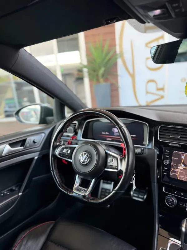 Volkswagen Golf 2.0 TSI GTI DSG Performance 36