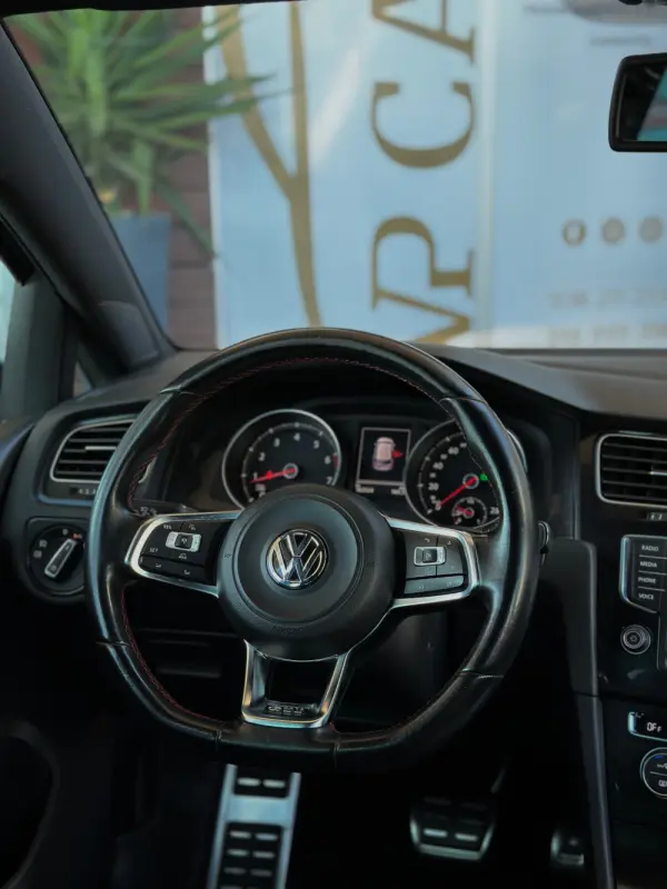 Volkswagen Golf 2.0 TSi GTi DSG Performance 23