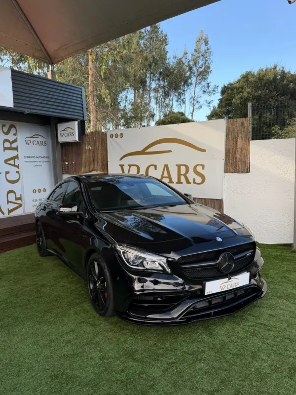 Mercedes-Benz CLA 45 AMG 4Matic Speedshift 7G-DCT Night Edition 4