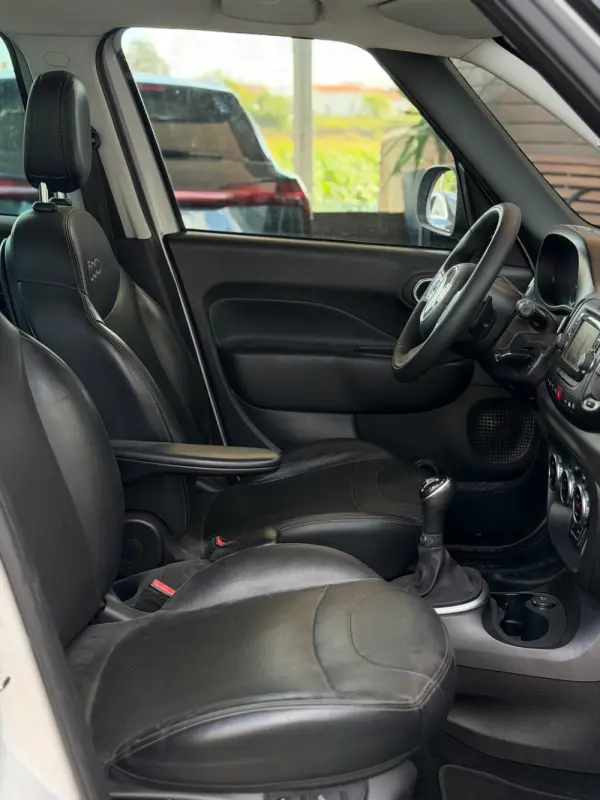 Fiat 500L 13