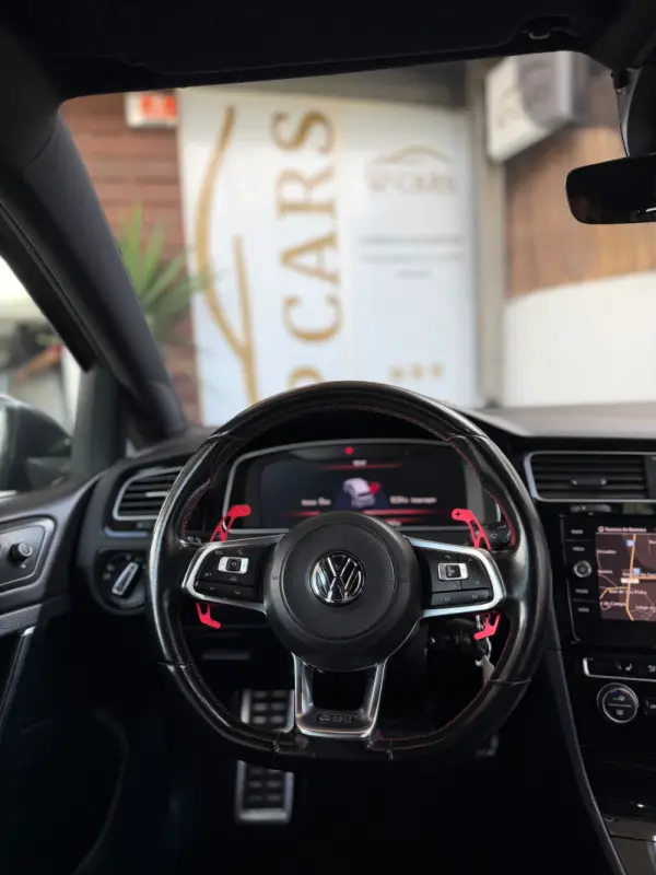 Volkswagen Golf 2.0 TSI GTI DSG Performance 28