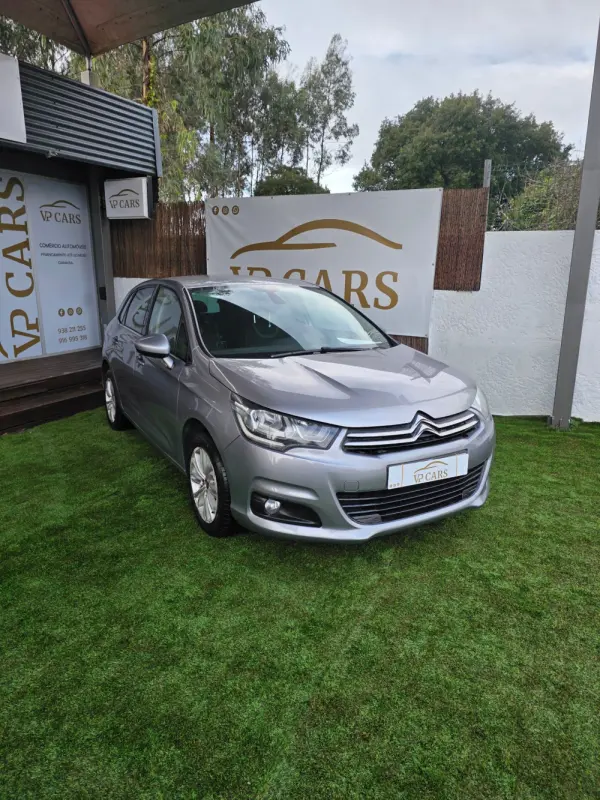 Citroën C4 1.2 PureTech Feel 6