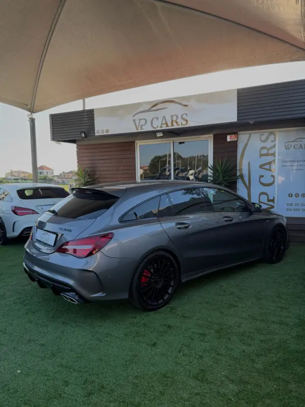 Mercedes-Benz CLA 45 AMG Shooting Brake 4-Matic 13