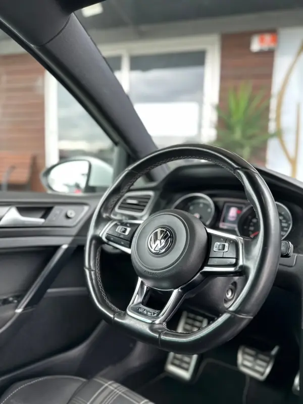 Volkswagen Golf 2.0 TDi GTD DSG 14