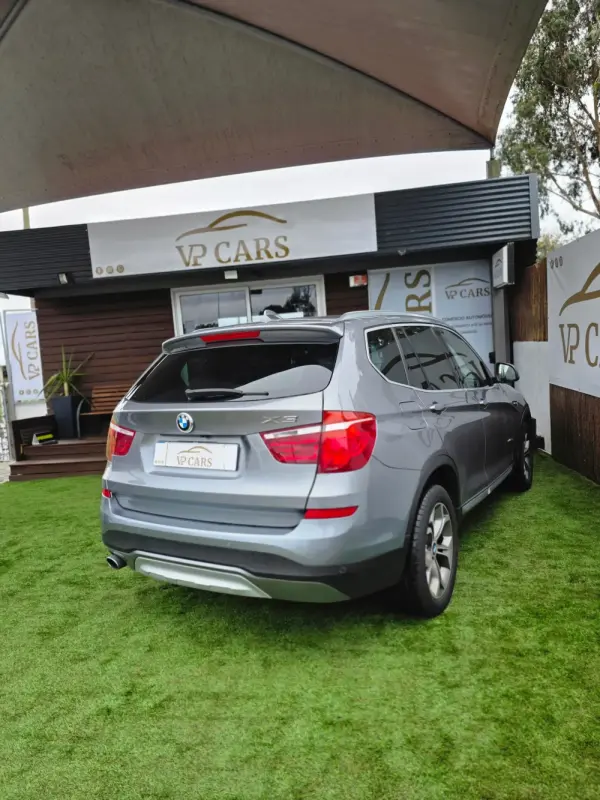 BMW X3 18 d sDrive xLine Auto 10