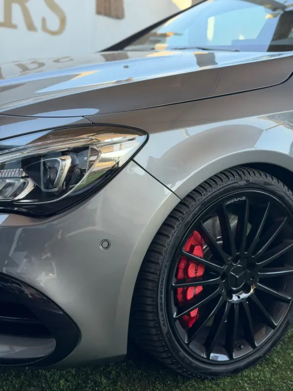 Mercedes-Benz CLA 45 AMG Shooting Brake 4-Matic 17