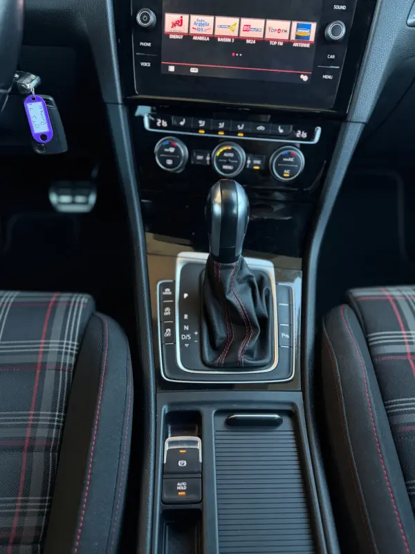 Volkswagen Golf 2.0 TSI GTI DSG Performance 27