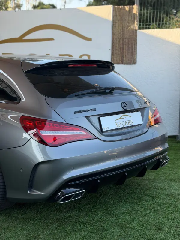 Mercedes-Benz CLA 45 AMG Shooting Brake 4-Matic 9