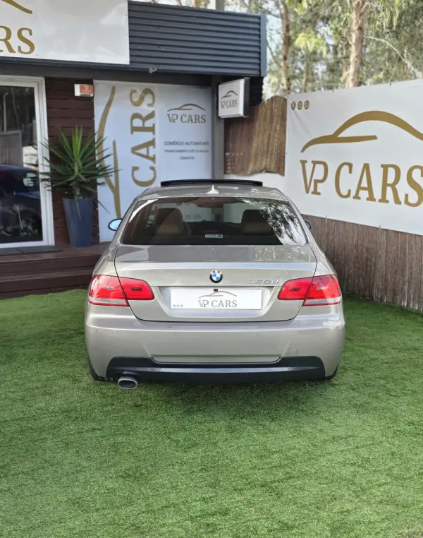 BMW 320 Pack M 7