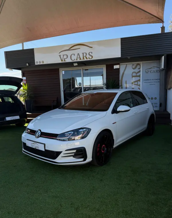 Volkswagen Golf 2.0 TSI GTI DSG Performance 4