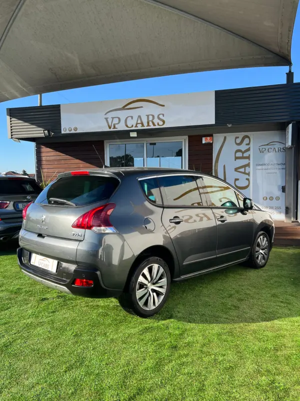 Peugeot 3008 1.2 PureTech Access 6