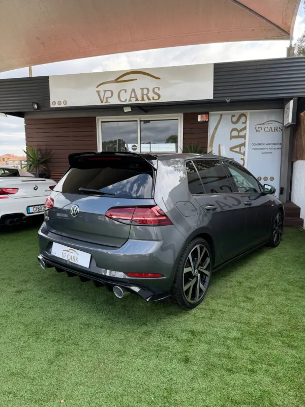 Volkswagen Golf 2.0 TSI GTI DSG Performance 11