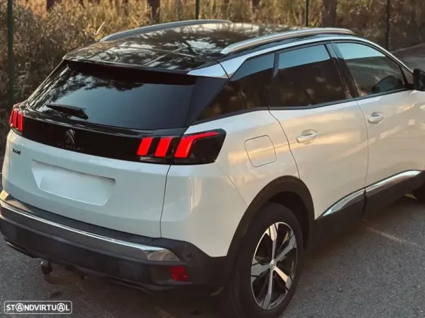 Peugeot 3008 Outro 7