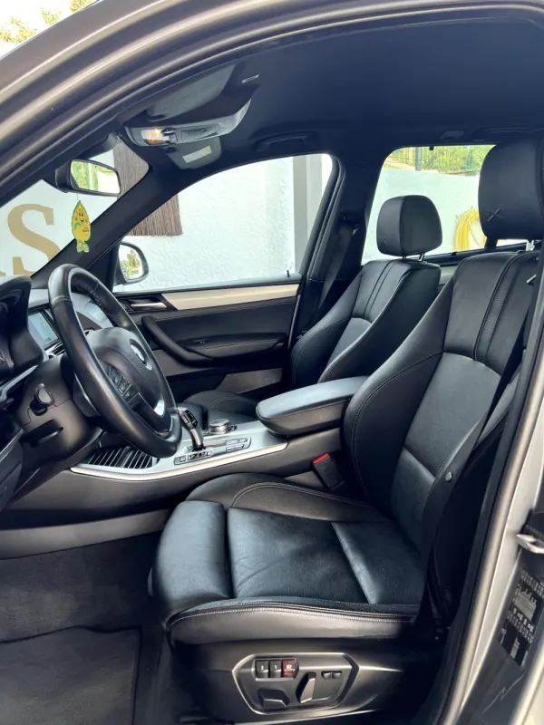 BMW X3 18 d sDrive xLine Auto 9