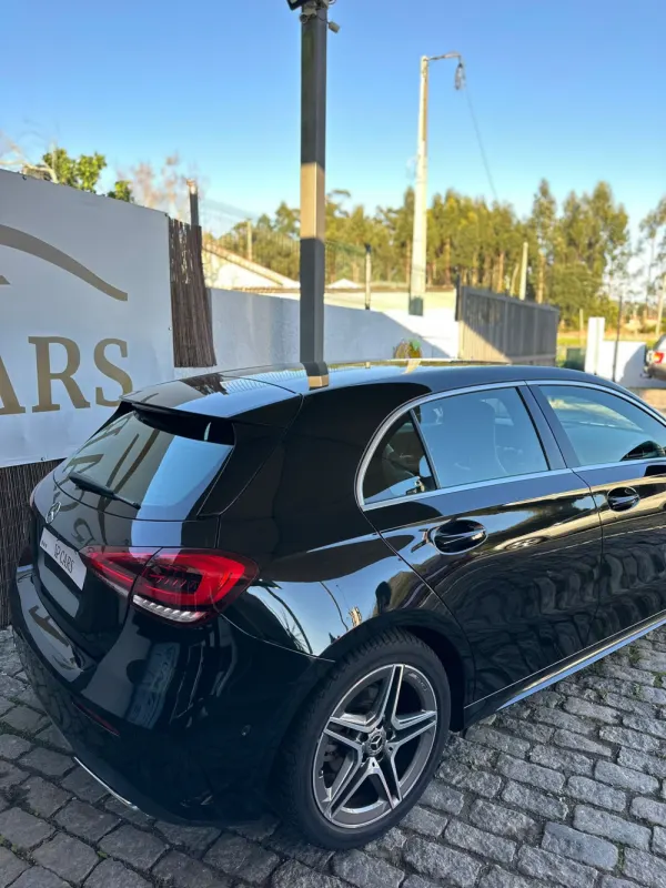 Mercedes-Benz A 180 d AMG Line 11