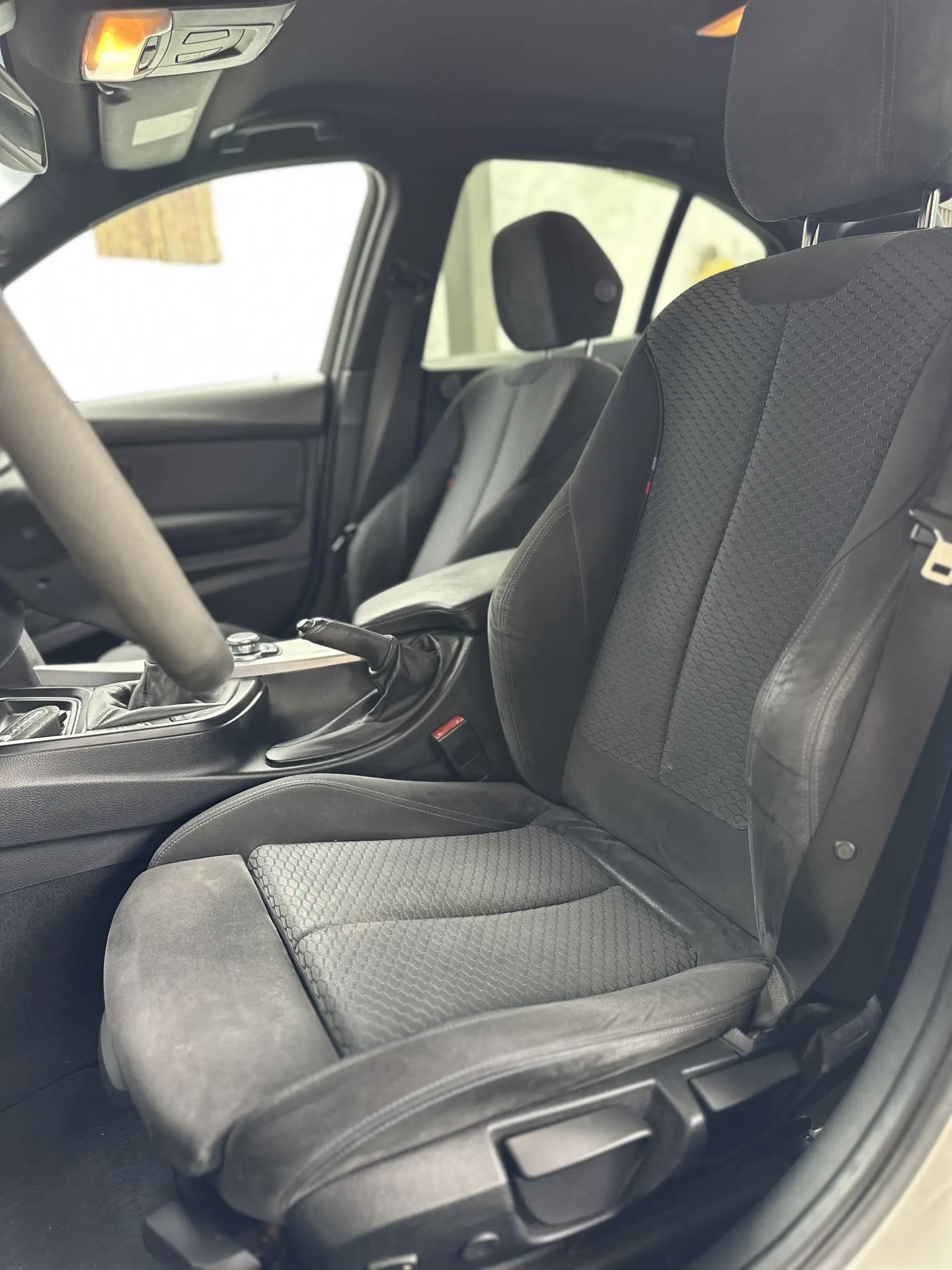 BMW 318 d Pack M 22