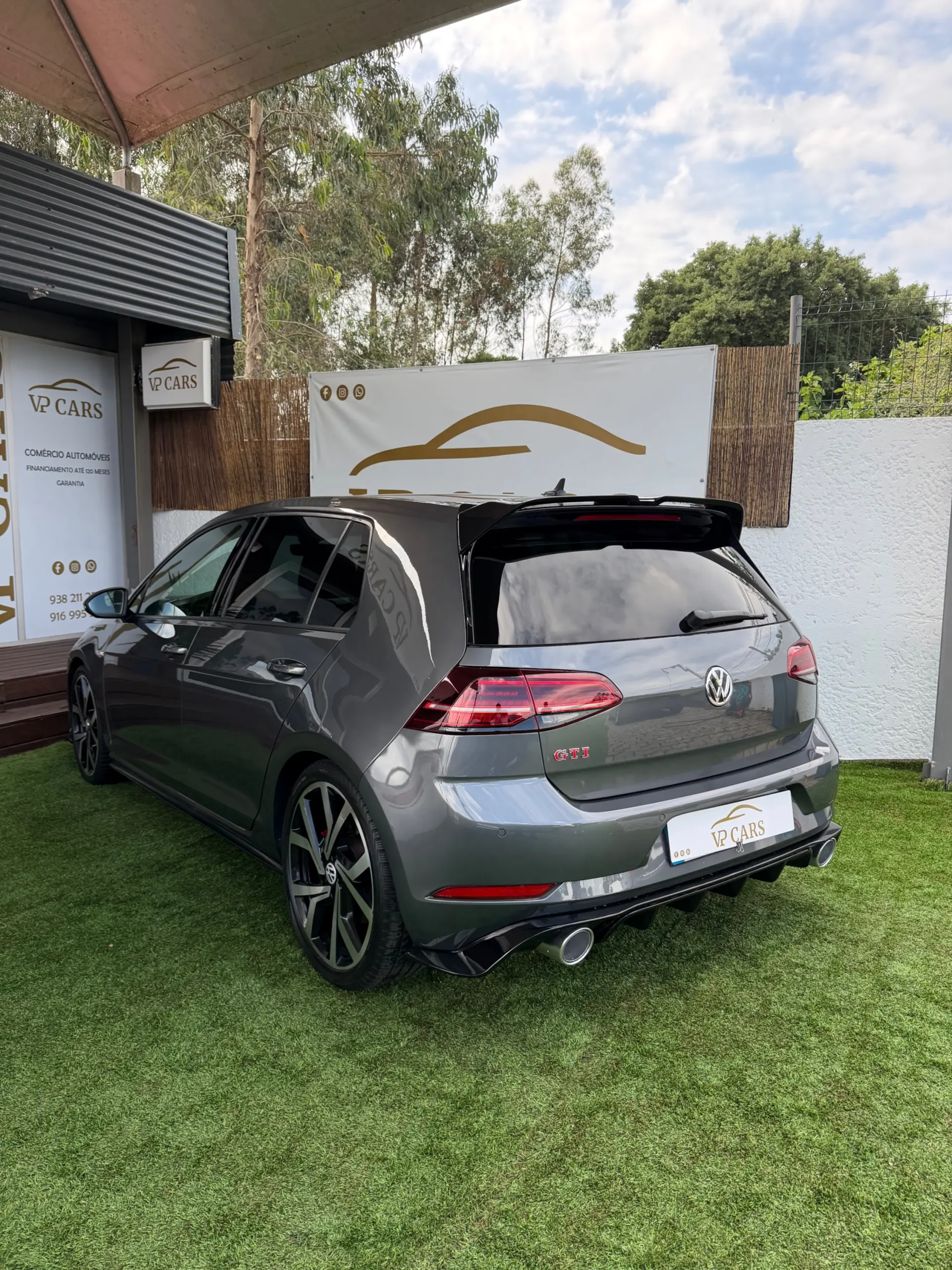 Volkswagen Golf 2.0 TSI GTI DSG Performance 8