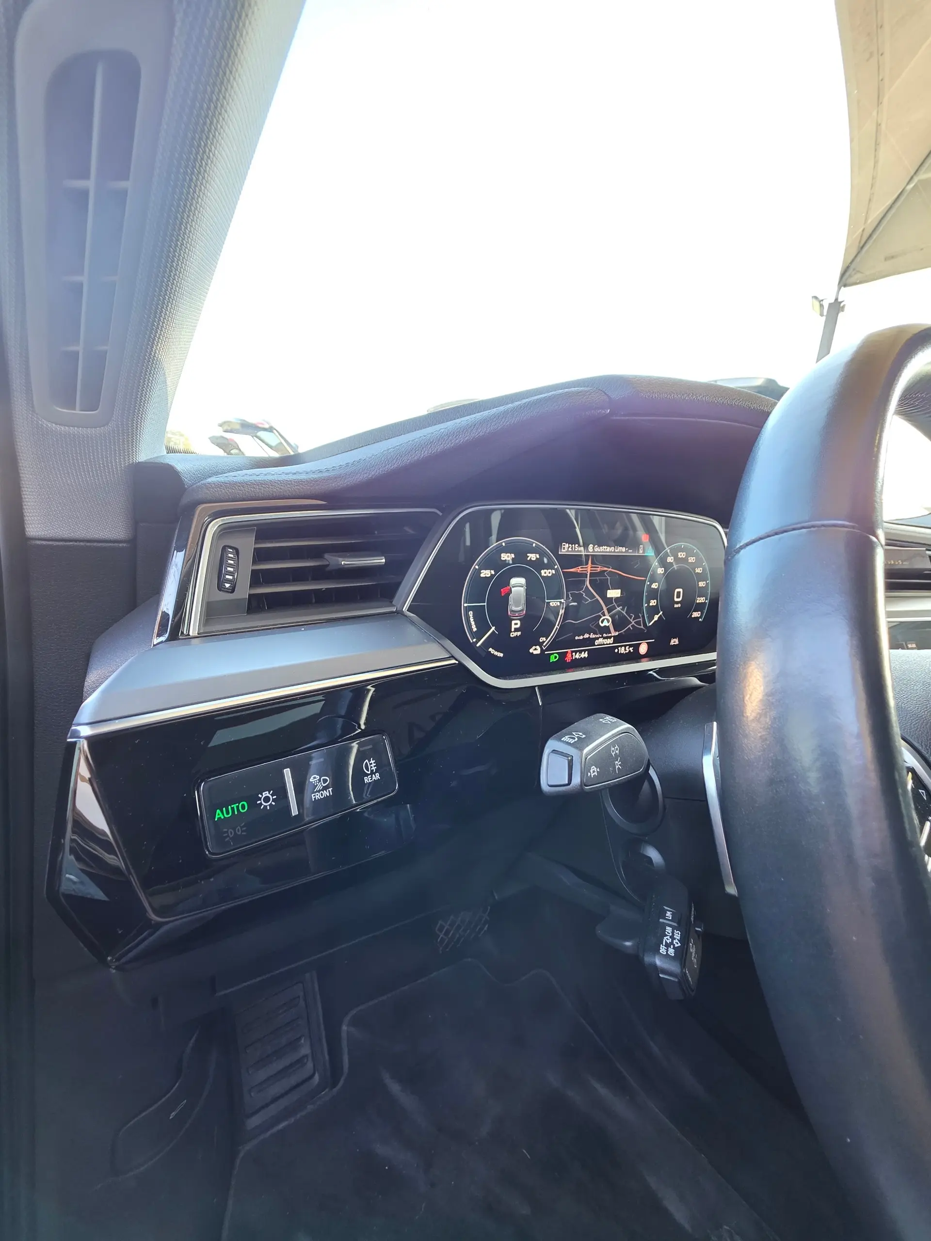 Audi e-tron 50 quattro 9